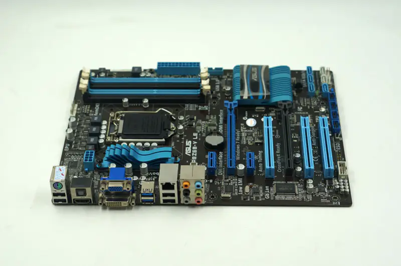 Základní deska Asus P8Z68-V LE